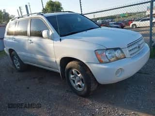 2003 Toyota Highlander с VIN JTEGD21A030053321, выставлен на аукционе IAAI как лот 43132287 с пробегом 255 913 миль миль и . История ставок и продаж доступна на DreamBid. Изображение 1.