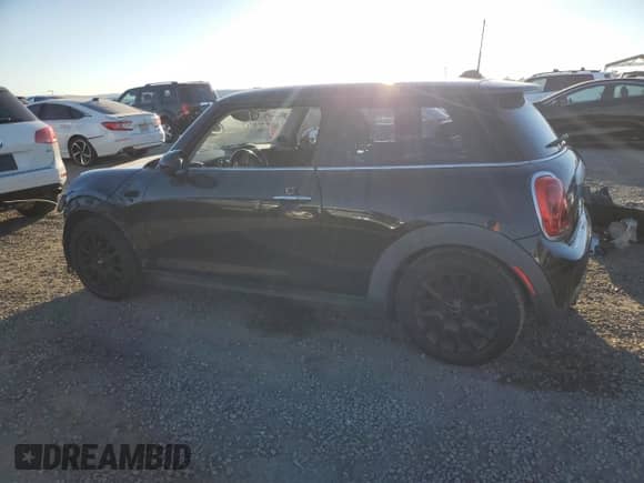 2015 MINI Hardtop with VIN WMWXM5C5XF3A60995, listed as a Copart auction lot 86899115 with 161,514 mi miles and Salvage title. Bid and sale history available at DreamBid. Image 2.