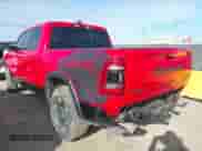 2022 Ram 1500 Rebel z VIN 1C6SRFLT9NN307014, wystawiony jako IAAI lot #41680604 z przebiegiem 45 214 mil mil oraz . Historia ofert i sprzedaży dostępna na DreamBid. Obrazek 3.