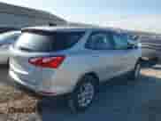 2020 Chevrolet Equinox LS z VIN 2GNAX5EV3L6217482, wystawiony jako IAAI lot #41994562 z przebiegiem 120 410 mil mil oraz . Historia ofert i sprzedaży dostępna na DreamBid. Obrazek 4.