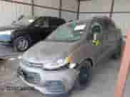 2022 Chevrolet Trax LT с VIN KL7CJLSM2NB514680, выставлен на аукционе IAAI как лот 42013302 с пробегом 96 088 миль миль и . История ставок и продаж доступна на DreamBid. Изображение 2.