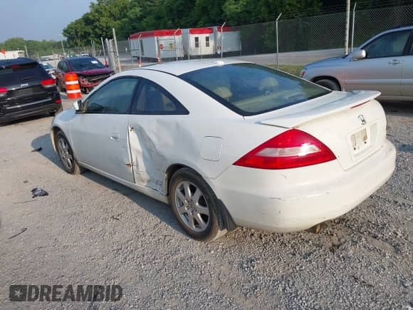 2005 Honda Accord EX-L z VIN 1HGCM82705A004546, wystawiony jako IAAI lot #42452679 z przebiegiem 237 797 mil mil oraz . Historia ofert i sprzedaży dostępna na DreamBid. Obrazek 3.