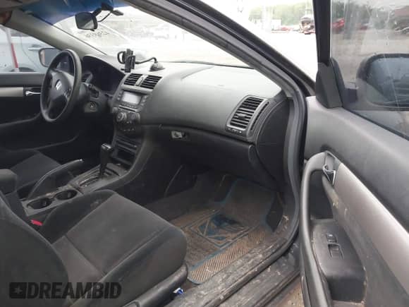 2004 Honda Accord LX with VIN 1HGCM72264A027097, listed as a IAAI auction lot 42369336 with 177,545 mi miles and . Bid and sale history available at DreamBid. Image 5.