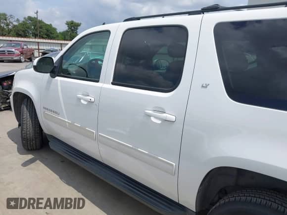 2010 Chevrolet Suburban LT с VIN 1GNUKJE31AR258553, выставлен на аукционе IAAI как лот 42134065 с пробегом 187 678 миль миль и . История ставок и продаж доступна на DreamBid. Изображение 14.