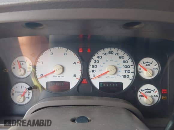 2003 Dodge RAM z VIN 1D3KU28613J540562, wystawiony jako IAAI lot #42974374 z przebiegiem 331 566 mil mil oraz . Historia ofert i sprzedaży dostępna na DreamBid. Obrazek 7.