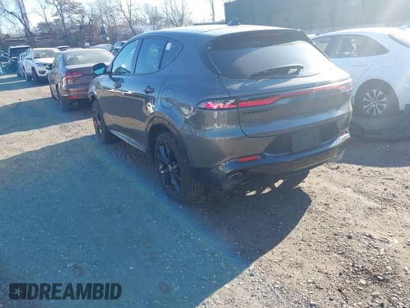 2024 Dodge Hornet R/T с VIN ZACPDFCW8R3A09744, выставлен на аукционе IAAI как лот 41273640 с пробегом 8 375 миль миль и . История ставок и продаж доступна на DreamBid. Изображение 3.