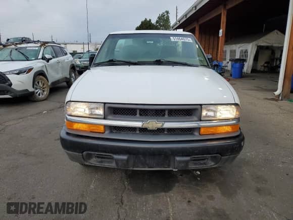 2001 Chevrolet S-10 с VIN 1GCCS145018170199, выставлен на аукционе Copart как лот 51464075 с пробегом 46 140 миль миль и Списание • Salvage title. История ставок и продаж доступна на DreamBid. Изображение 5.
