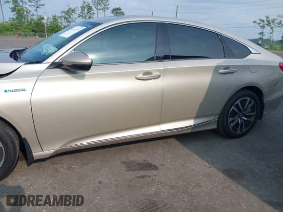 2018 Honda Accord Touring z VIN 1HGCV3F97JA017073, wystawiony jako IAAI lot #42413373 z przebiegiem 91 695 mil mil oraz . Historia ofert i sprzedaży dostępna na DreamBid. Obrazek 14.