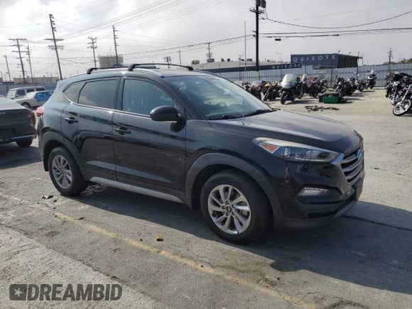 2018 Hyundai Tucson SEL with VIN KM8J33A48JU743753, listed as a Copart auction lot 82296395 with 77,997 mi miles and Clean title. Bid and sale history available at DreamBid. Image 4.
