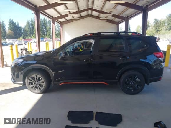 2023 Subaru Forester Special Sports z VIN JF2SKAJC3PH448618, wystawiony jako IAAI lot #43229901 z przebiegiem 34 082 mil mil oraz . Historia ofert i sprzedaży dostępna na DreamBid. Obrazek 15.