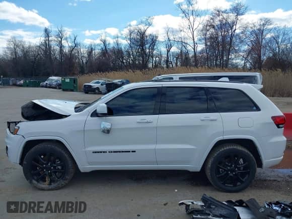 2022 Jeep Grand Cherokee Laredo X with VIN 1C4RJFAG8NC114210, listed as a IAAI auction lot 41780584 with 35,834 mi miles and . Bid and sale history available at DreamBid. Image 15.