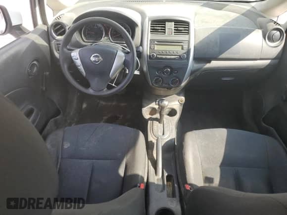 2017 Nissan Note SV z VIN 3N1CE2CP5HL376049, wystawiony jako Copart lot #84644615 z przebiegiem 149 973 mil mil oraz Czysty tytuł • Clean title. Historia ofert i sprzedaży dostępna na DreamBid. Obrazek 8.