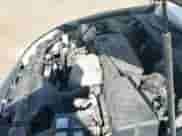 2003 Toyota Camry XLE z VIN 4T1BE32K33U738894, wystawiony jako IAAI lot #43410887 z przebiegiem 235 933 mil mil oraz . Historia ofert i sprzedaży dostępna na DreamBid. Obrazek 13.