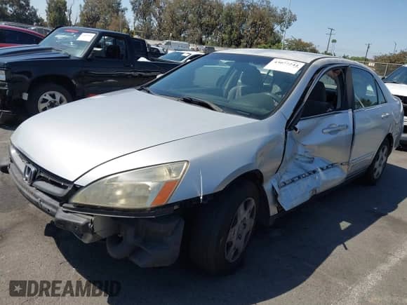 2006 Honda Accord LX с VIN JHMCM56466C010594, выставлен на аукционе IAAI как лот 43077244 с пробегом 156 226 миль миль и . История ставок и продаж доступна на DreamBid. Изображение 2.