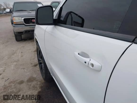 2019 Dodge Durango R/T with VIN 1C4SDJCT3KC848271, listed as a IAAI auction lot 41903122 with 85,704 mi miles and . Bid and sale history available at DreamBid. Image 12.