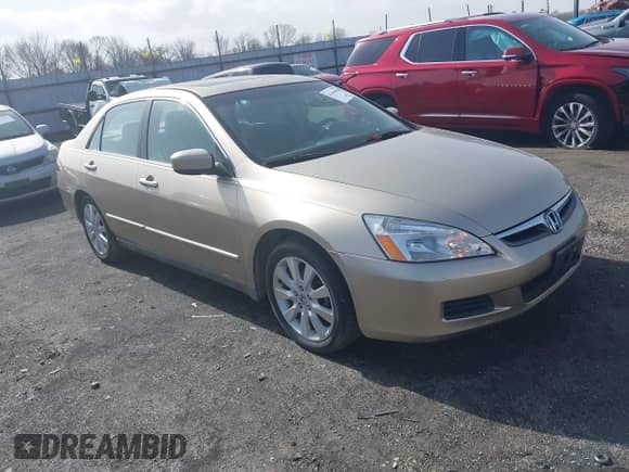 2007 Honda Accord LX with VIN 1HGCM66397A000929, listed as a IAAI auction lot 41404966 with 209,047 mi miles and . Bid and sale history available at DreamBid. Image 1.