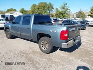 2008 Chevrolet Silverado 1500 LS z VIN 2GCEK13C881184406, wystawiony jako IAAI lot #43417908 z przebiegiem 232 304 mil mil oraz . Historia ofert i sprzedaży dostępna na DreamBid. Obrazek 3.
