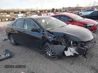 2016 Toyota Camry XLE with VIN 4T1BF1FK6GU132152, listed as a IAAI auction lot 41392243 with 145,740 mi miles and . Bid and sale history available at DreamBid. Image 1.