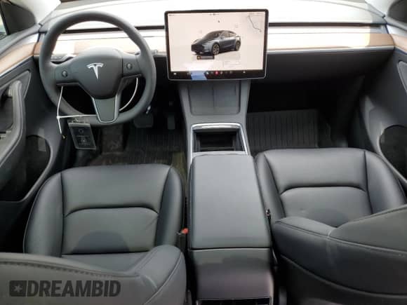 2024 Tesla Model Y Long Range with VIN 7SAYGDEE6RF114810, listed as a Copart auction lot 68344145 with 13,340 mi miles and Salvage title. Bid and sale history available at DreamBid. Image 8.