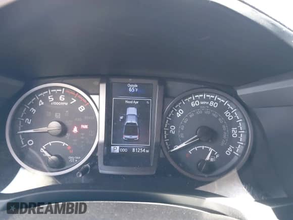 2020 Toyota Tacoma SR5 z VIN 3TMBZ5DN9LM027314, wystawiony jako IAAI lot #42258246 z przebiegiem 81 254 mil mil oraz . Historia ofert i sprzedaży dostępna na DreamBid. Obrazek 7.