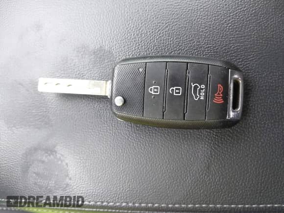 2019 Kia Sorento LX with VIN 5XYPG4A35KG565304, listed as a IAAI auction lot 42460206 with 89,461 mi miles and . Bid and sale history available at DreamBid. Image 11.