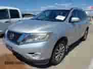 2013 Nissan Pathfinder SV с VIN 5N1AR2MN5DC618264, выставлен на аукционе IAAI как лот 42906573 с пробегом 151 137 миль миль и . История ставок и продаж доступна на DreamBid. Изображение 2.