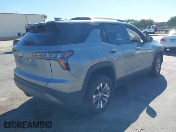 2025 Chevrolet Equinox FWD LT с VIN 3GNAXHEG7SL167408, выставлен на аукционе IAAI как лот 41757594 с пробегом 5 432 миль миль и . История ставок и продаж доступна на DreamBid. Изображение 4.