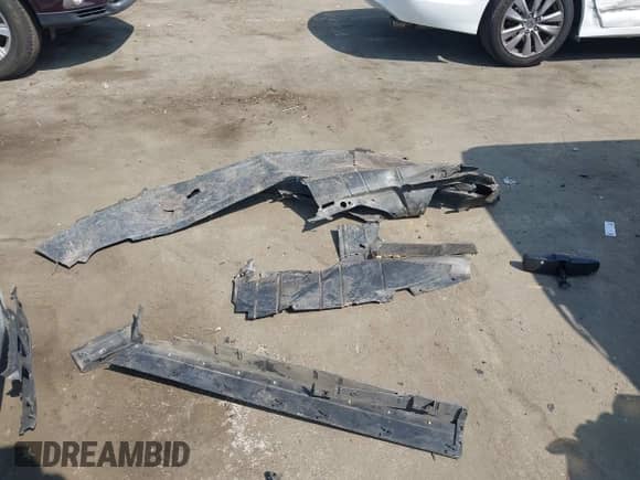 2020 Chevrolet Equinox LS с VIN 3GNAXHEV6LS507766, выставлен на аукционе IAAI как лот 43194677 с пробегом 94 809 миль миль и . История ставок и продаж доступна на DreamBid. Изображение 12.