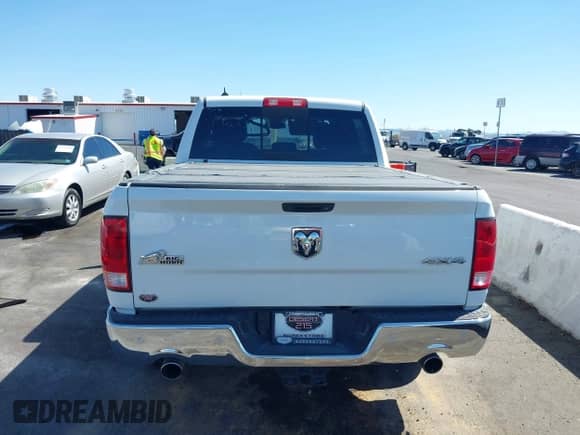 2017 Ram 1500 Big Horn z VIN 1C6RR7LM6HS874316, wystawiony jako IAAI lot #42991287 z przebiegiem 128 779 mil mil oraz . Historia ofert i sprzedaży dostępna na DreamBid. Obrazek 15.