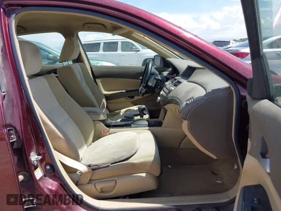 2008 Honda Accord LX с VIN JHMCP26338C043813, выставлен на аукционе IAAI как лот 43028723 с пробегом 206 654 миль миль и . История ставок и продаж доступна на DreamBid. Изображение 5.