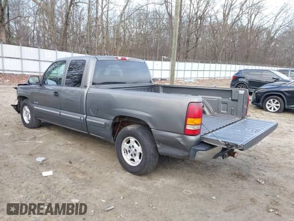 2002 Chevrolet Silverado 1500 LS with VIN 2GCEC19T121346310, listed as a IAAI auction lot 41451900 with 140,697 mi miles and . Bid and sale history available at DreamBid. Image 3.