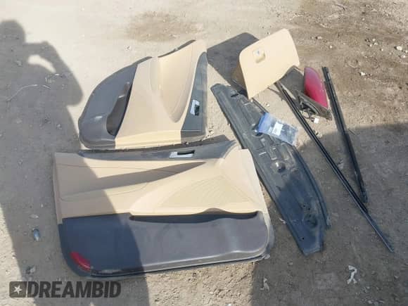 2014 Hyundai Sonata GLS z VIN 5NPEB4AC2EH825306, wystawiony jako IAAI lot #43479121 z przebiegiem 103 138 mil mil oraz . Historia ofert i sprzedaży dostępna na DreamBid. Obrazek 11.