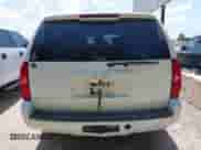 2007 Chevrolet Suburban LTZ with VIN 3GNFK16377G101075, listed as a IAAI auction lot 43025258 with Not provided miles and . Bid and sale history available at DreamBid. Image 16.