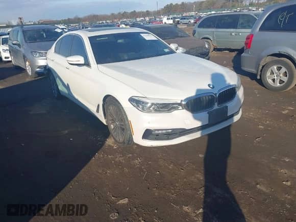 2017 BMW 5 Series 540i xDrive с VIN WBAJE7C38HG890297, выставлен на аукционе IAAI как лот 41368615 с пробегом 106 873 миль миль и . История ставок и продаж доступна на DreamBid. Изображение 1.