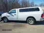 2020 Ram 1500 Tradesman с VIN 3C6JR6DT8LG272093, выставлен на аукционе IAAI как лот 41707230 с пробегом 52 453 миль миль и . История ставок и продаж доступна на DreamBid. Изображение 14.