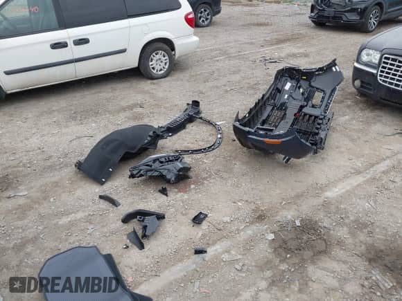 2026 Chevrolet Traverse AWD LT с VIN 1GNEVGKS9TJ165744, выставлен на аукционе IAAI как лот 43458413 с пробегом 1 333 миль миль и . История ставок и продаж доступна на DreamBid. Изображение 12.