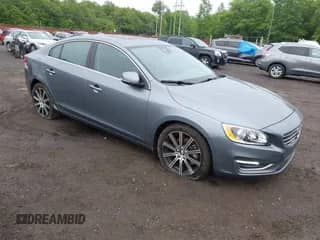 2018 Volvo S60 Inscription z VIN LYV402TK4JB168450, wystawiony jako IAAI lot #42323227 z przebiegiem 67 343 mil mil oraz . Historia ofert i sprzedaży dostępna na DreamBid. Obrazek 1.