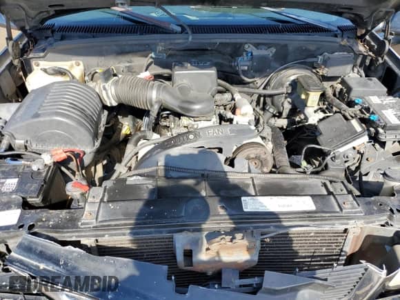 1998 GMC Sierra 1500 z VIN 1GTEC19M2WE513447, wystawiony jako Copart lot #87942755 z przebiegiem 209 492 mil mil oraz Szkoda całkowita • Salvage title. Historia ofert i sprzedaży dostępna na DreamBid. Obrazek 12.