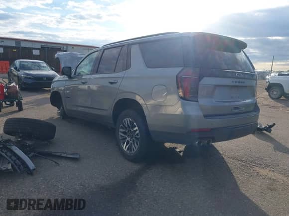2025 Chevrolet Tahoe Z71 с VIN 1GNS6PRD9SR192174, выставлен на аукционе IAAI как лот 42782458 с пробегом 8 212 миль миль и . История ставок и продаж доступна на DreamBid. Изображение 3.