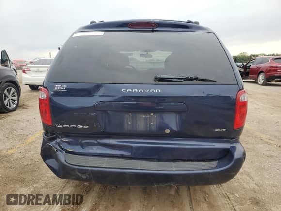 2004 Dodge Caravan SXT with VIN 1D4GP45RX4B577947, listed as a Copart auction lot 72855184 with 185,656 mi miles and Salvage title. Bid and sale history available at DreamBid. Image 6.