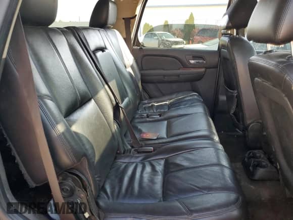 2011 Chevrolet Tahoe LT с VIN 1GNSKBE06BR120639, выставлен на аукционе Copart как лот 84251115 с пробегом 272 346 миль миль и Списание • Salvage title. История ставок и продаж доступна на DreamBid. Изображение 11.