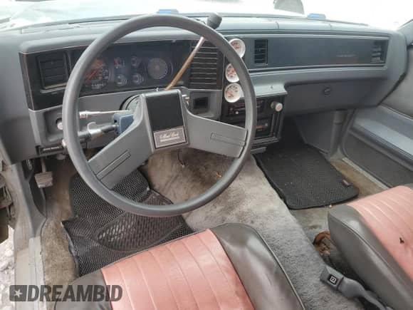 1987 Chevrolet Monte Carlo с VIN 1G1GZ11H0HP121525, выставлен на аукционе Copart как лот 60237585 с пробегом 9 794 миль миль и Чистый • Clean title. История ставок и продаж доступна на DreamBid. Изображение 8.