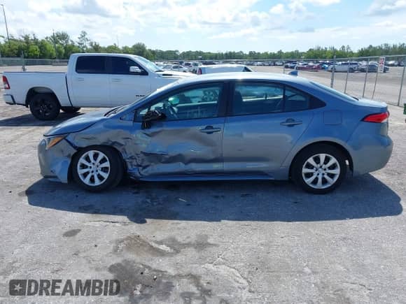 2024 Toyota Corolla LE z VIN 5YFB4MDE8RP133621, wystawiony jako IAAI lot #42897073 z przebiegiem 18 157 mil mil oraz . Historia ofert i sprzedaży dostępna na DreamBid. Obrazek 14.