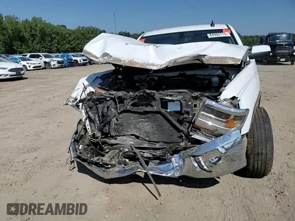 2018 Chevrolet Silverado 1500 LT with VIN 3GCPCREC5JG379670, listed as a Copart auction lot 84902715 with 78,796 mi miles and Salvage title. Bid and sale history available at DreamBid. Image 13.