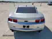 2011 Chevrolet Camaro 1SS z VIN 2G1FS1EW6B9142801, wystawiony jako Copart lot #81938125 z przebiegiem 212 022 mil mil oraz Czysty tytuł • Clean title. Historia ofert i sprzedaży dostępna na DreamBid. Obrazek 6.