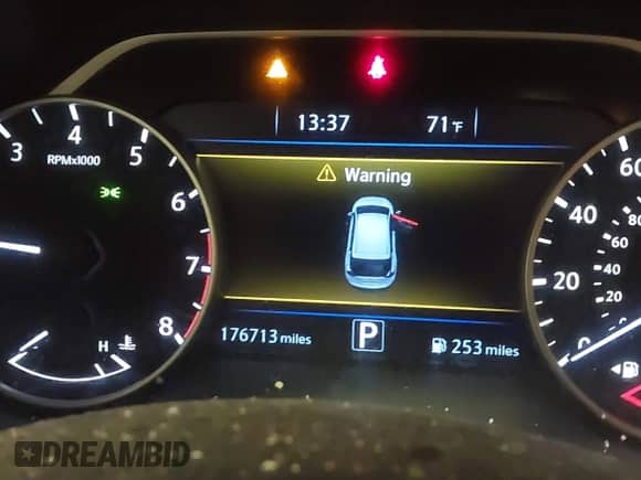 2017 Nissan Murano S z VIN 5N1AZ2MH7HN147738, wystawiony jako IAAI lot #43085511 z przebiegiem 176 713 mil mil oraz . Historia ofert i sprzedaży dostępna na DreamBid. Obrazek 15.