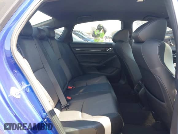 2022 Honda Accord Sport с VIN 1HGCV1F35NA010810, выставлен на аукционе IAAI как лот 43246451 с пробегом 91 698 миль миль и . История ставок и продаж доступна на DreamBid. Изображение 8.