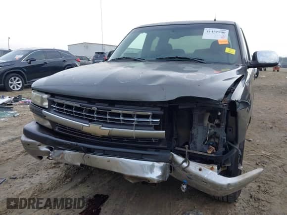 2002 Chevrolet Silverado 1500 LS with VIN 2GCEC19T121346310, listed as a IAAI auction lot 41451900 with 140,697 mi miles and . Bid and sale history available at DreamBid. Image 6.