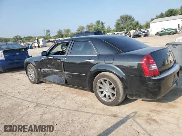 2005 Chrysler 300 C с VIN 2C3JA63H85H616350, выставлен на аукционе Copart как лот 69186645 с пробегом 72 699 миль миль и Списание • Salvage title. История ставок и продаж доступна на DreamBid. Изображение 2.