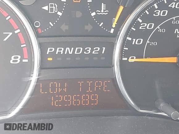 2011 Chevrolet Colorado 1LT z VIN 1GCHTCFEXB8131732, wystawiony jako IAAI lot #42595193 z przebiegiem 129 689 mil mil oraz . Historia ofert i sprzedaży dostępna na DreamBid. Obrazek 16.